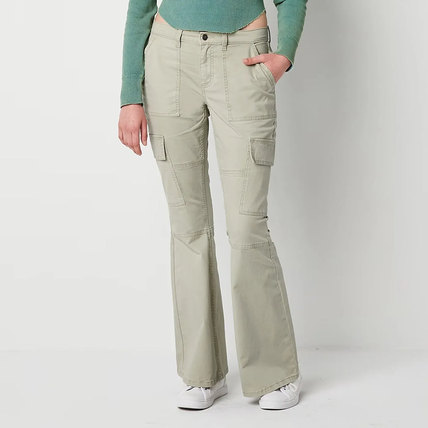 Arzna Flared Cargo Cream Pants