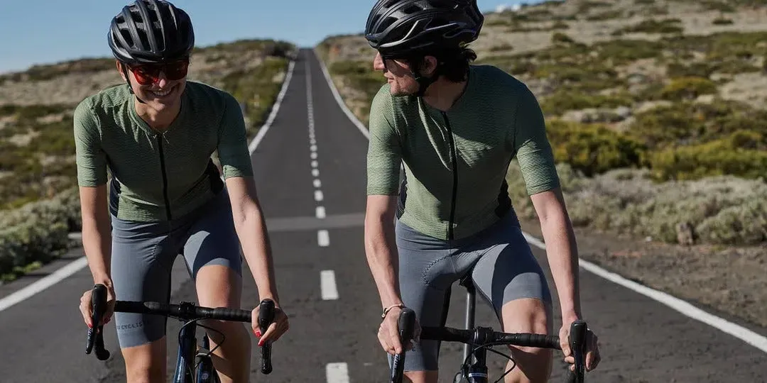 CAFE DU CYCLISTE  Christelle Ultralight Cycling Jersey - Olive