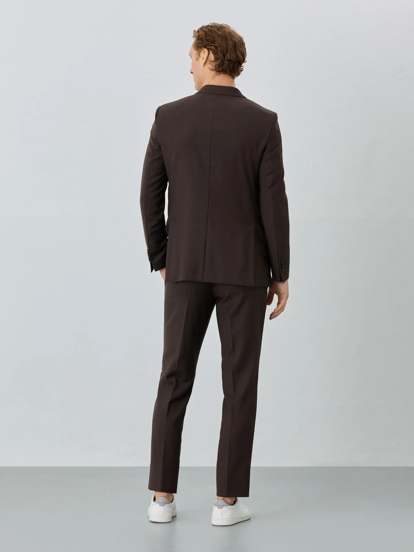 Slim fit birdeye suit